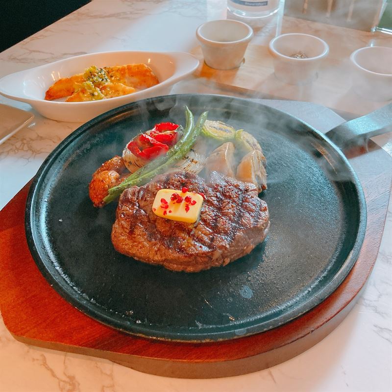 저스틴매거진 육즙 가득 스테이크 맛보고 싶을 땐 이태원 맛집 저스틴 스테이크